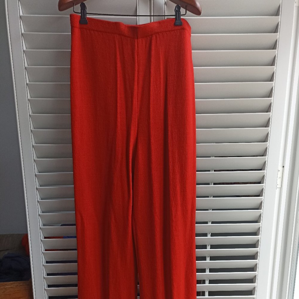 St.John collection red knit pants
